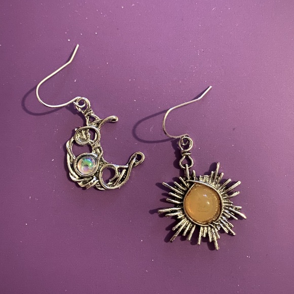 3 For 25 Celestial Moon and Sun Drop Mismatched Earrings - Picture 4 of 6